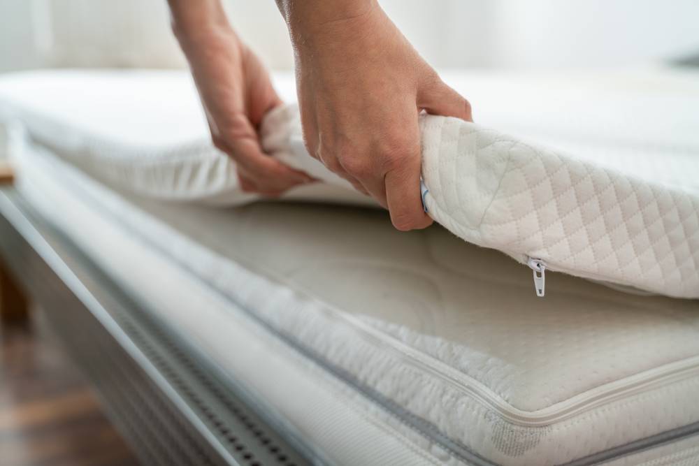 How To Dry A Wet Mattress